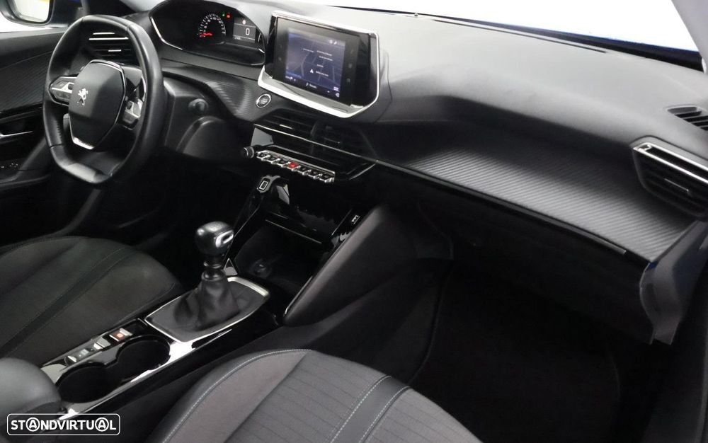 Peugeot 2008 1.2 PureTech Allure - 4