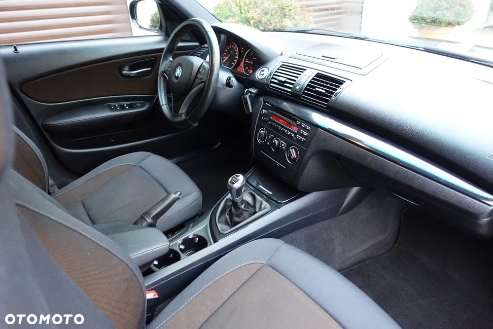 BMW Seria 1 116d - 9