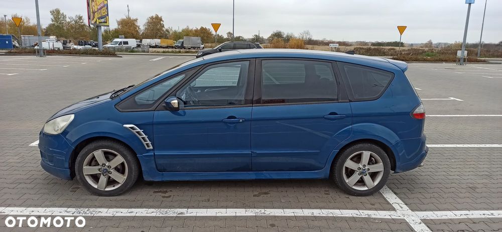 Ford S-Max - 8