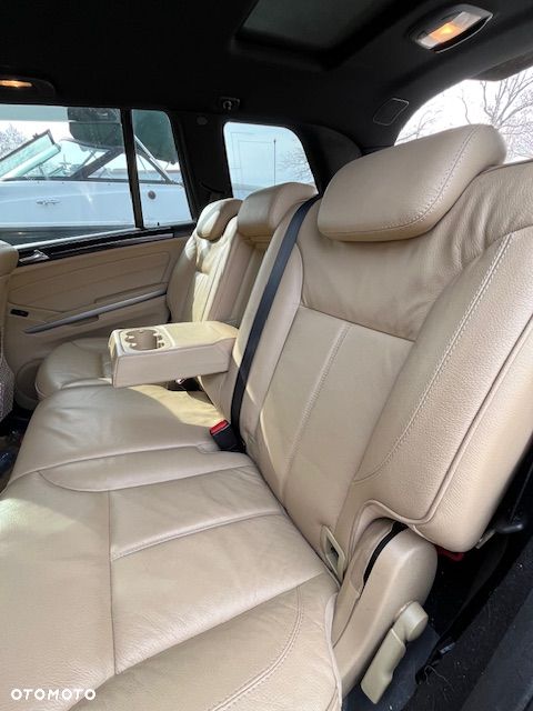 Mercedes-Benz GL 450 CDI - 9