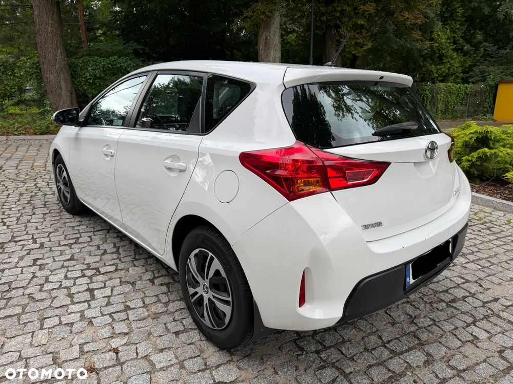 Toyota Auris 1.4 D-4D Active - 5