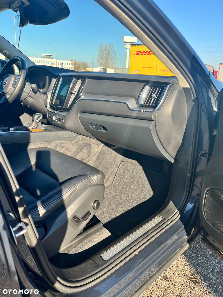 Volvo XC 60 - 23