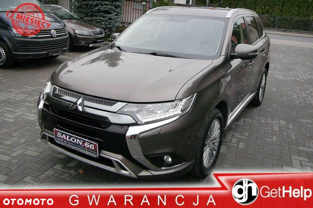 Mitsubishi Outlander - 2