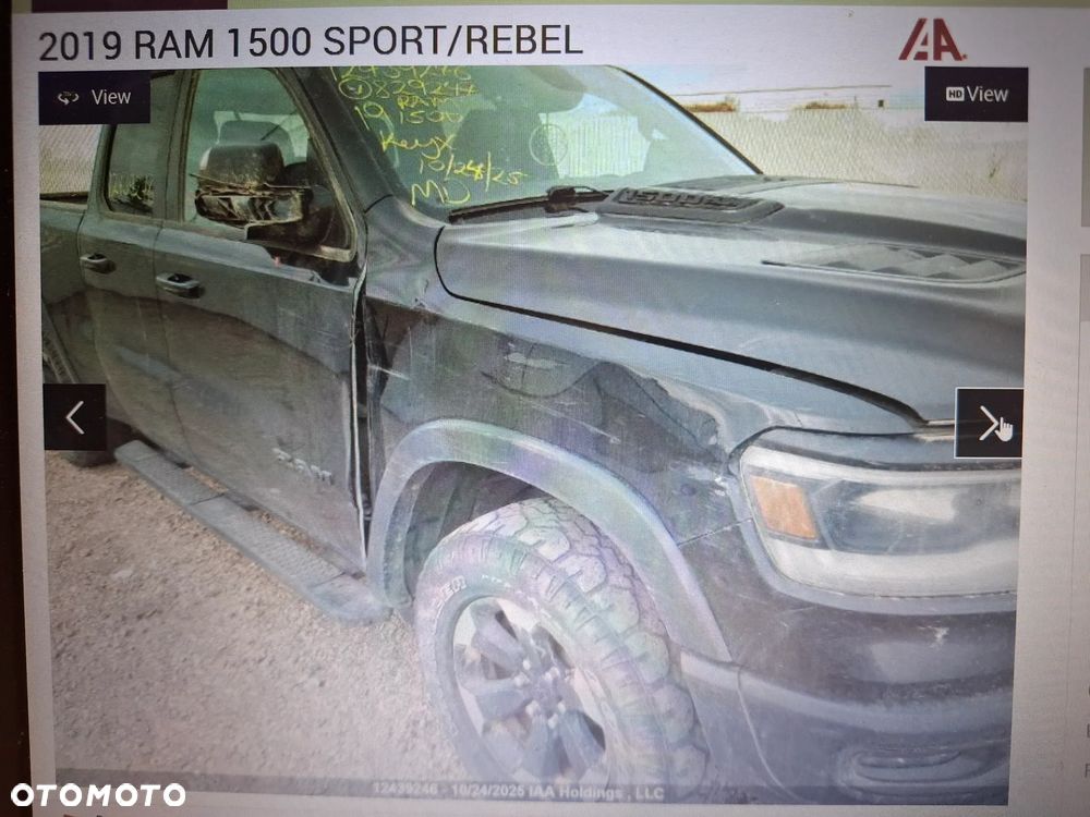 Dodge RAM - 8