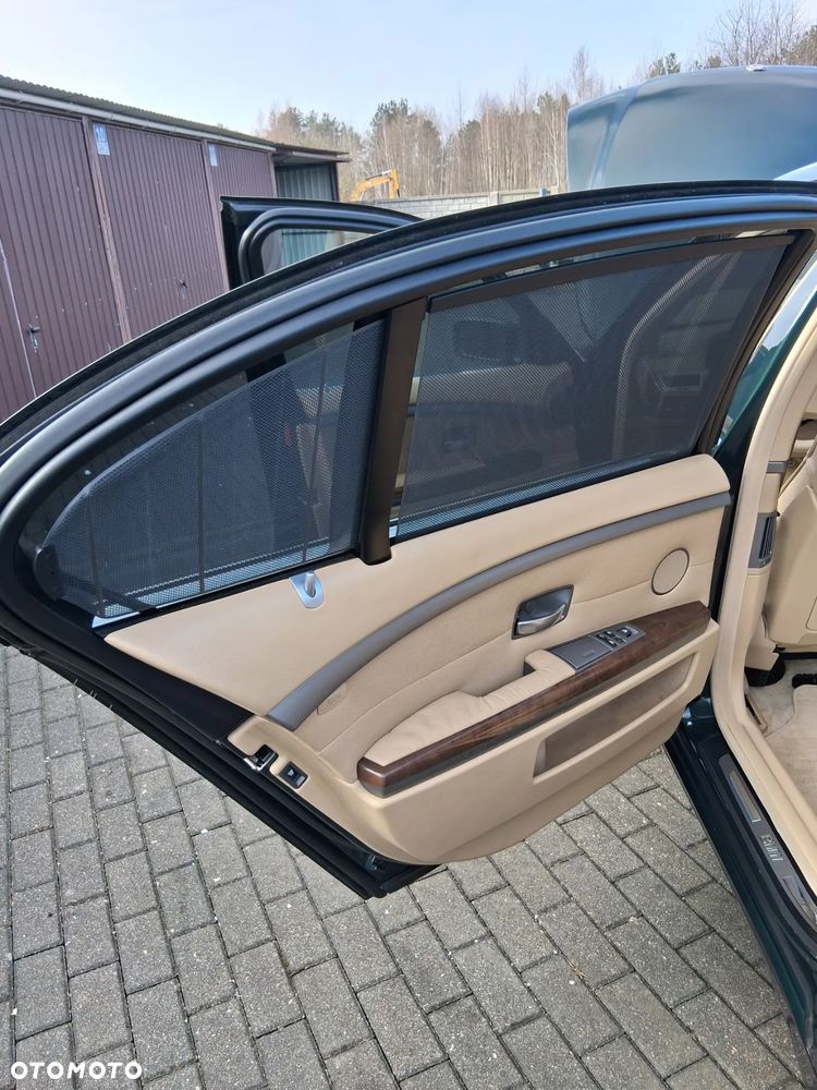 BMW Seria 7 745Li - 36
