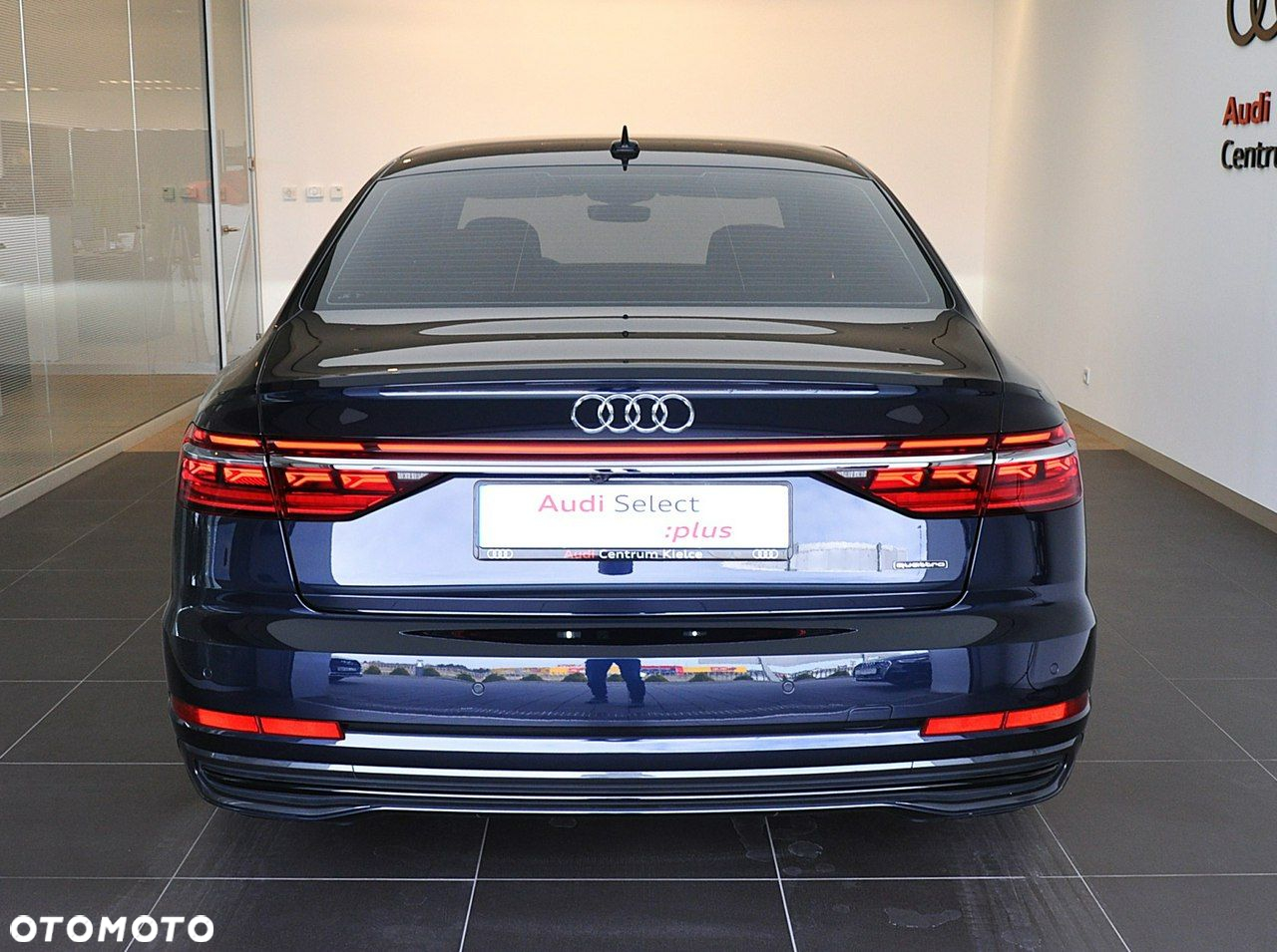 Audi A8 - 7