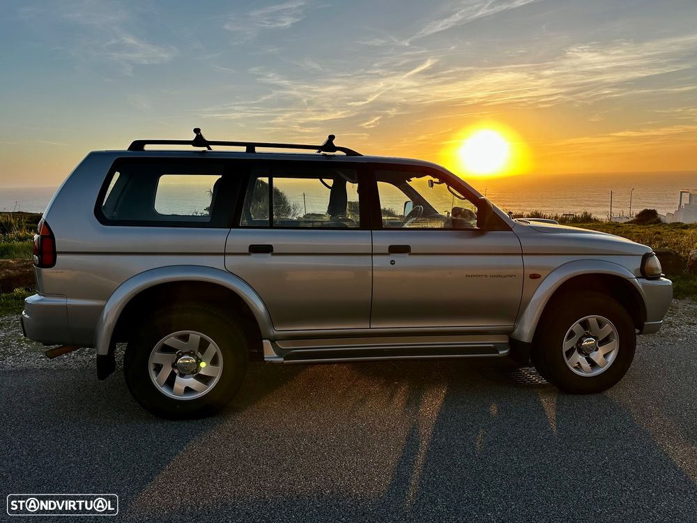 Mitsubishi Pajero Sport 2.5 TD GLS - 1