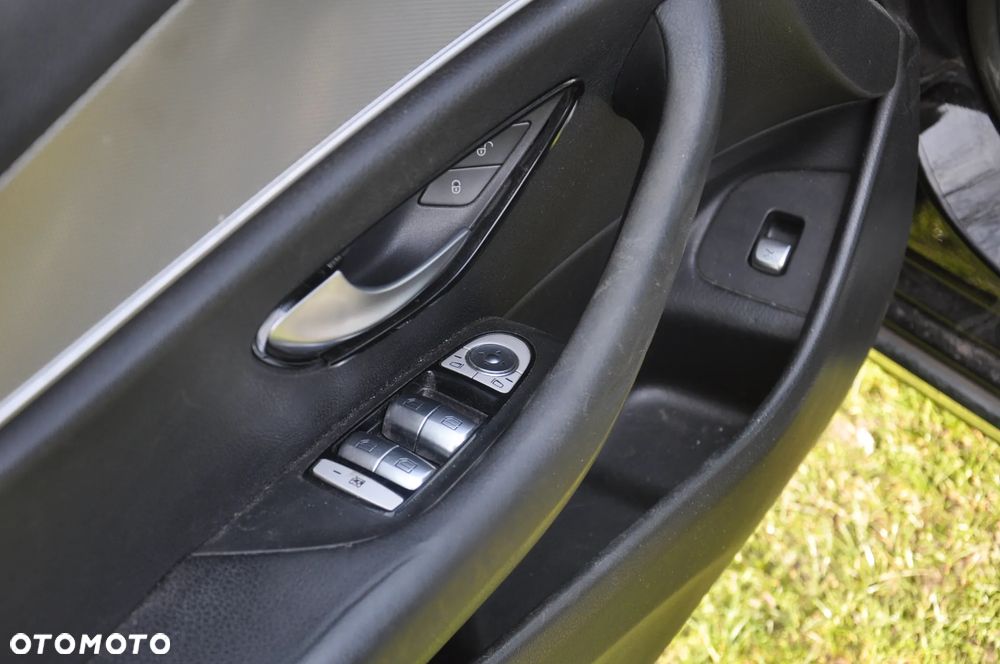 Mercedes-Benz Klasa E 200 d 9G-TRONIC - 7