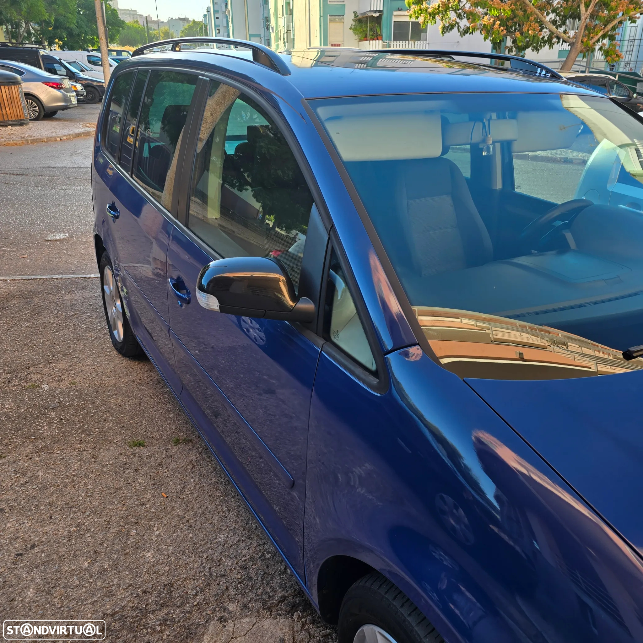 VW Touran 1.9 TDi Basis 5L - 6