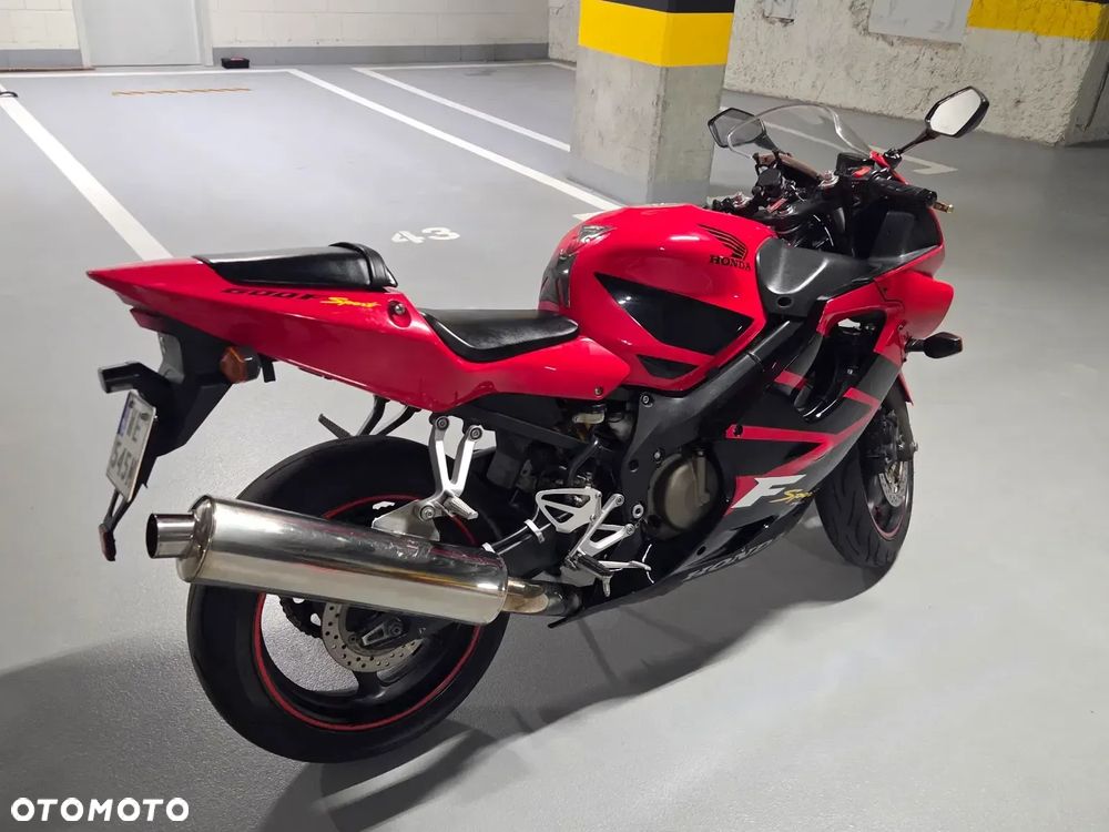 Honda CBR - 6