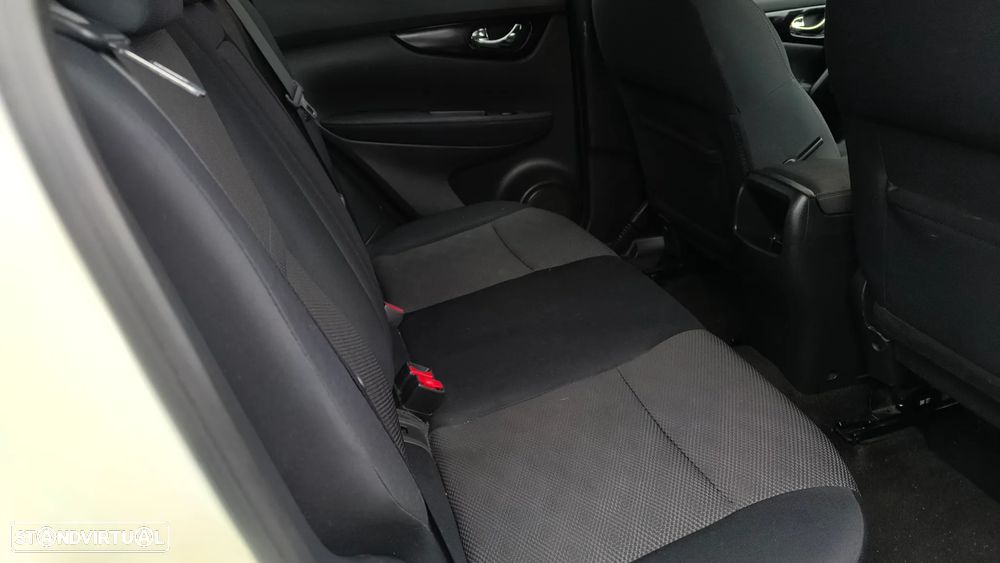 Nissan Qashqai 1.5 dCi Tekna - 16