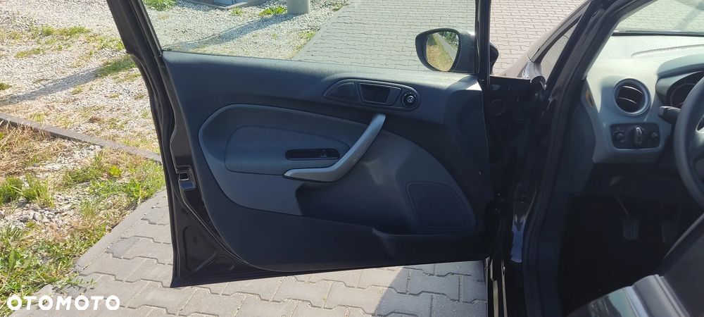 Ford Fiesta 1.25 Viva - 21