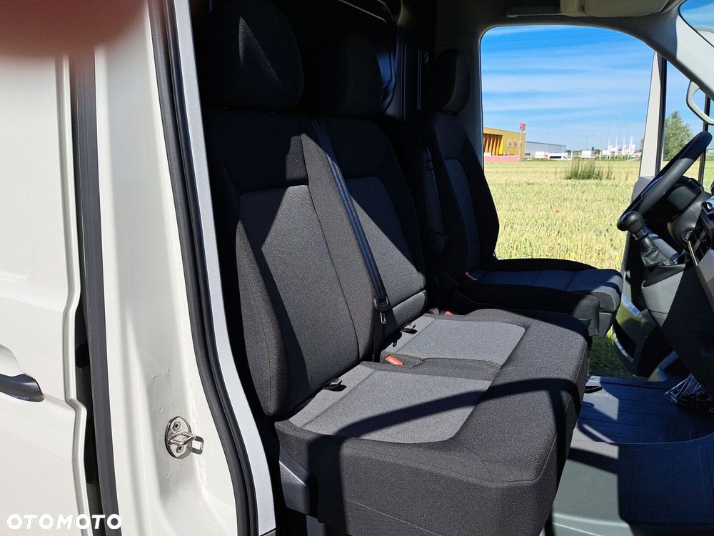 Volkswagen Crafter 35 furgon wysoki dach, 2,0 TDI 177KM, przedni, 6-bieg manualna 3640 mm, Euro 6 - 10