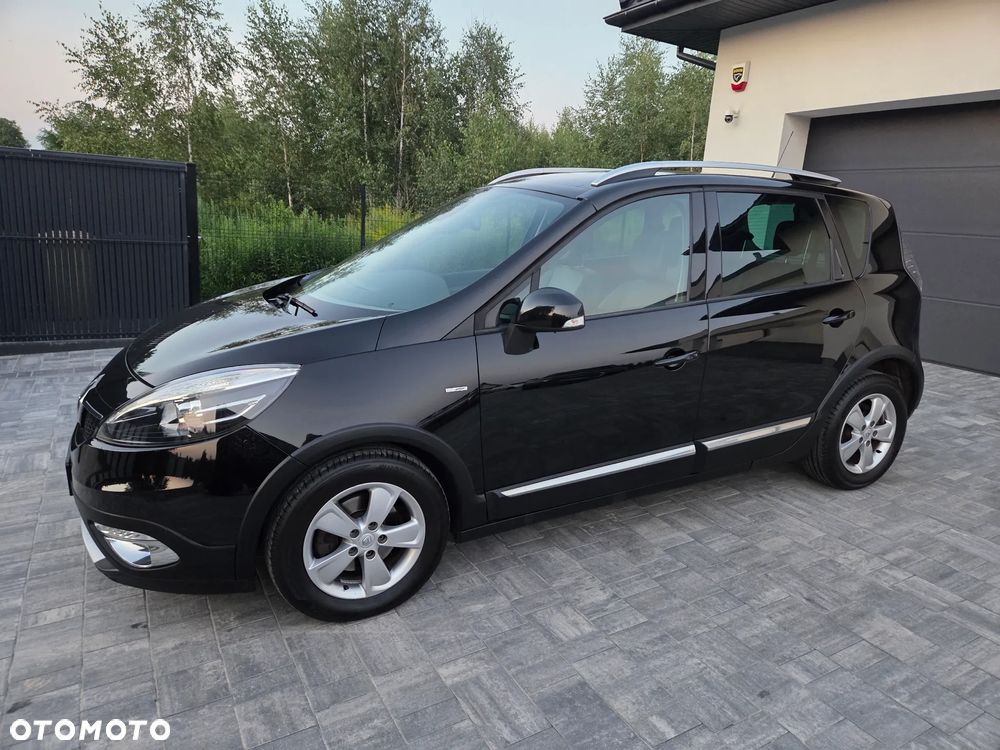 Renault Scenic Energy TCe 130 S&S Xmod Bose Edition - 16