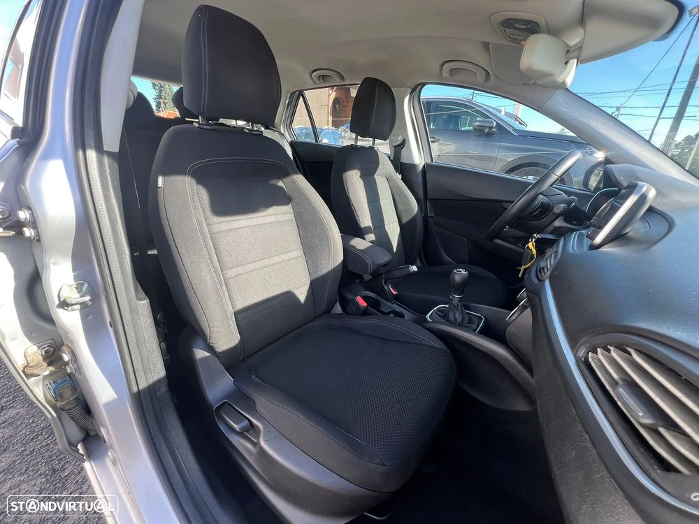 Fiat Tipo Station Wagon 1.3 M-Jet Lounge - 19