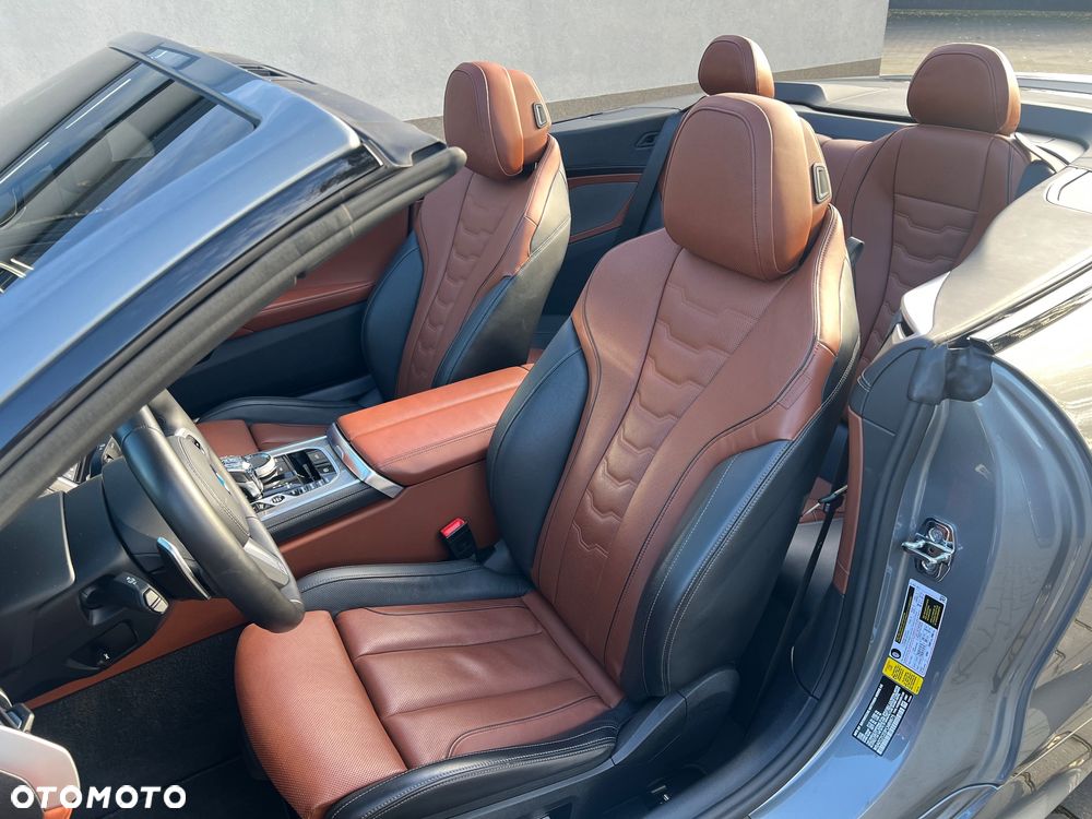 BMW Seria 8 840i - 16