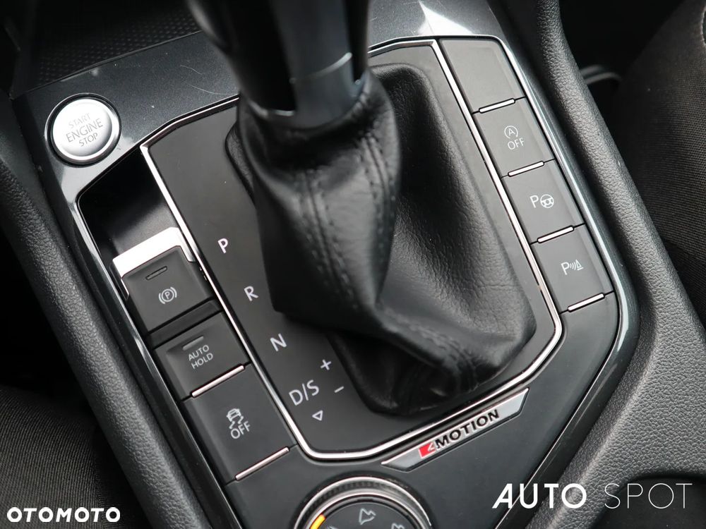Volkswagen Tiguan Allspace 2.0 TSI 4Mot Comfortline DSG 7os - 34