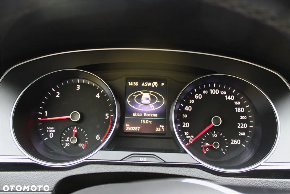 Volkswagen Passat 2.0 TDI SCR DSG Business - 23