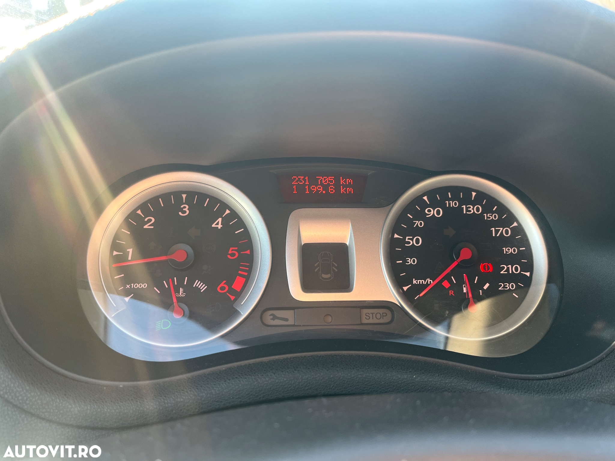 Renault Clio III 1.5 dCi Dynamique - 4