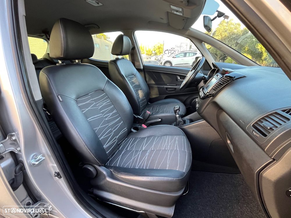 Kia Venga 1.4 CRDi ISG Prime - 24