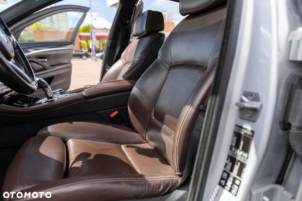 BMW Seria 5 520d xDrive - 20