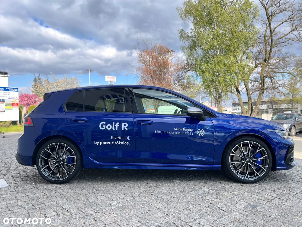 Volkswagen Golf - 6