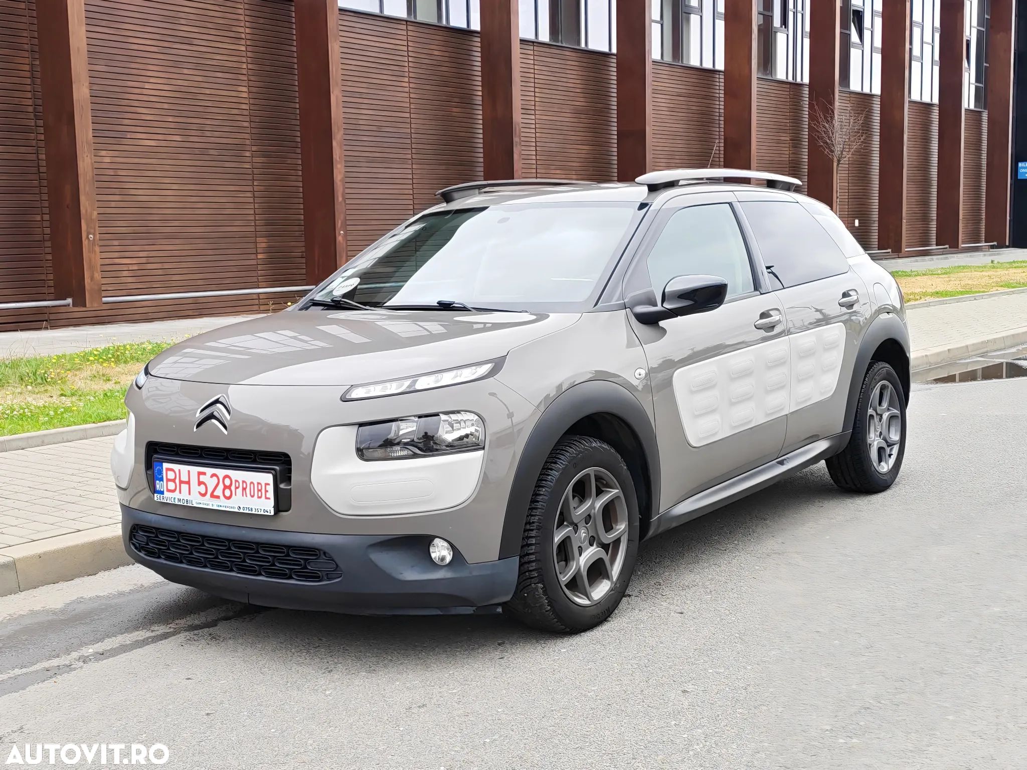 Citroën C4 Cactus VTi 82 Shine Edition - 1