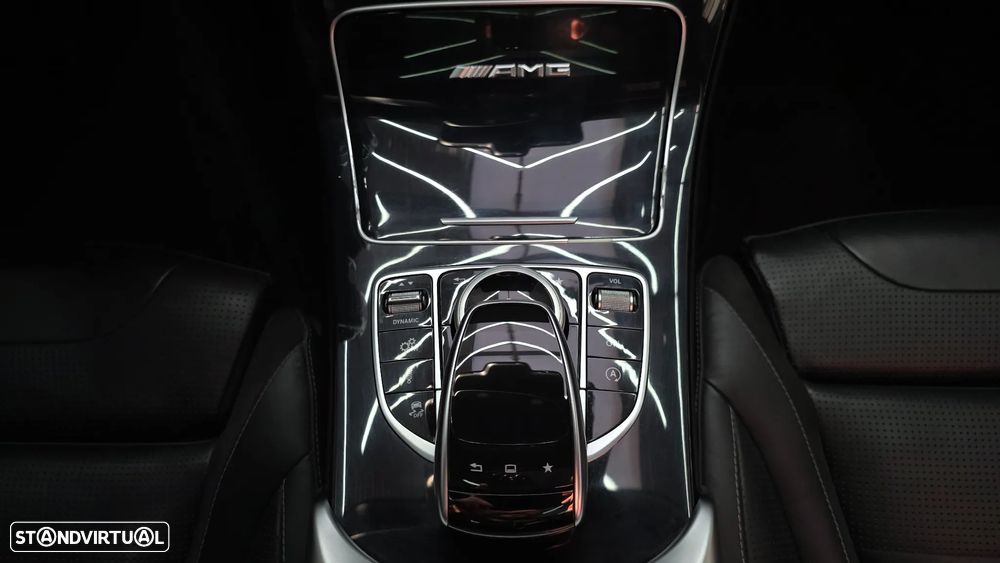 Mercedes-Benz C 63 AMG Standard - 18