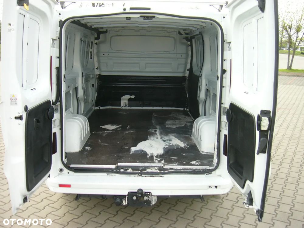 Nissan NV300 LONG L2H1 2,0 DCI 120Ps EURO6 - 8