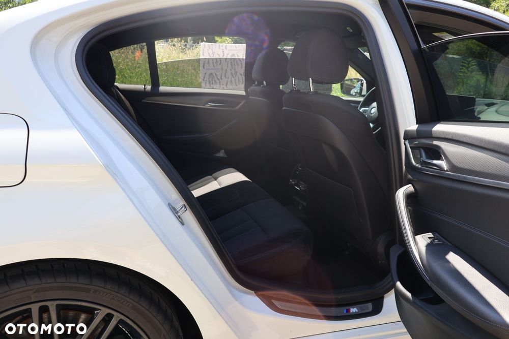 BMW Seria 5 520d Efficient Dynamics M Sport sport - 11