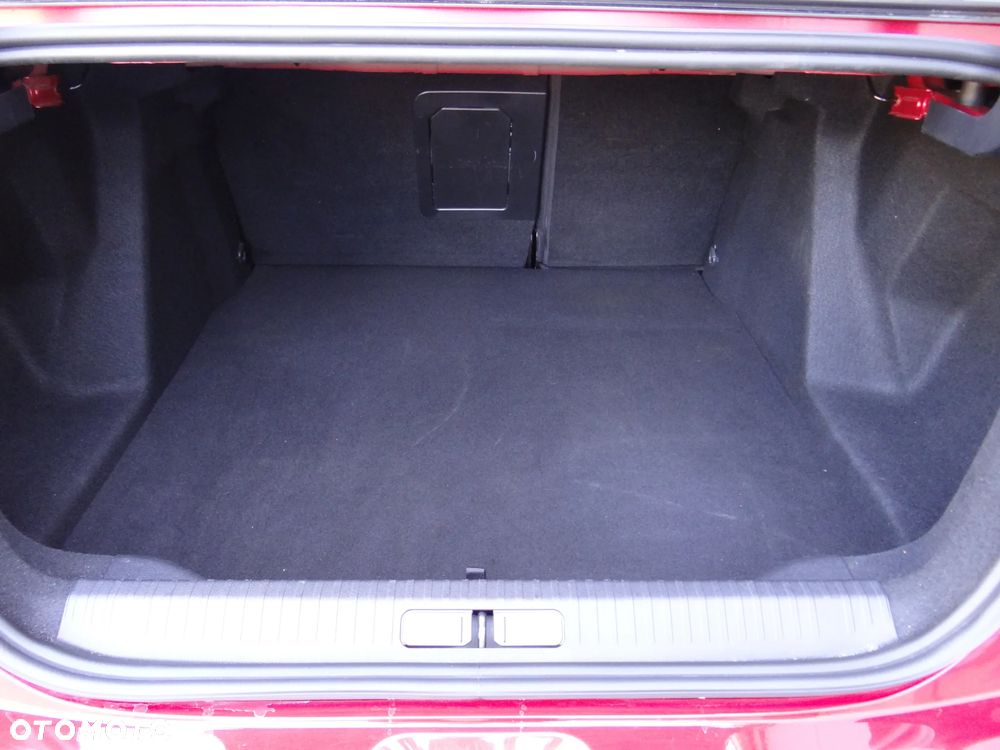 Citroën C4X 1.2 PureTech Max S&S EAT8 - 27