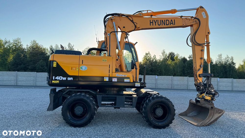 Hyundai Robex 140 - 15