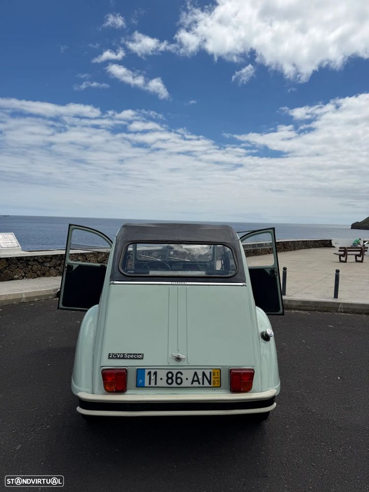 Citroën 2CV - 6