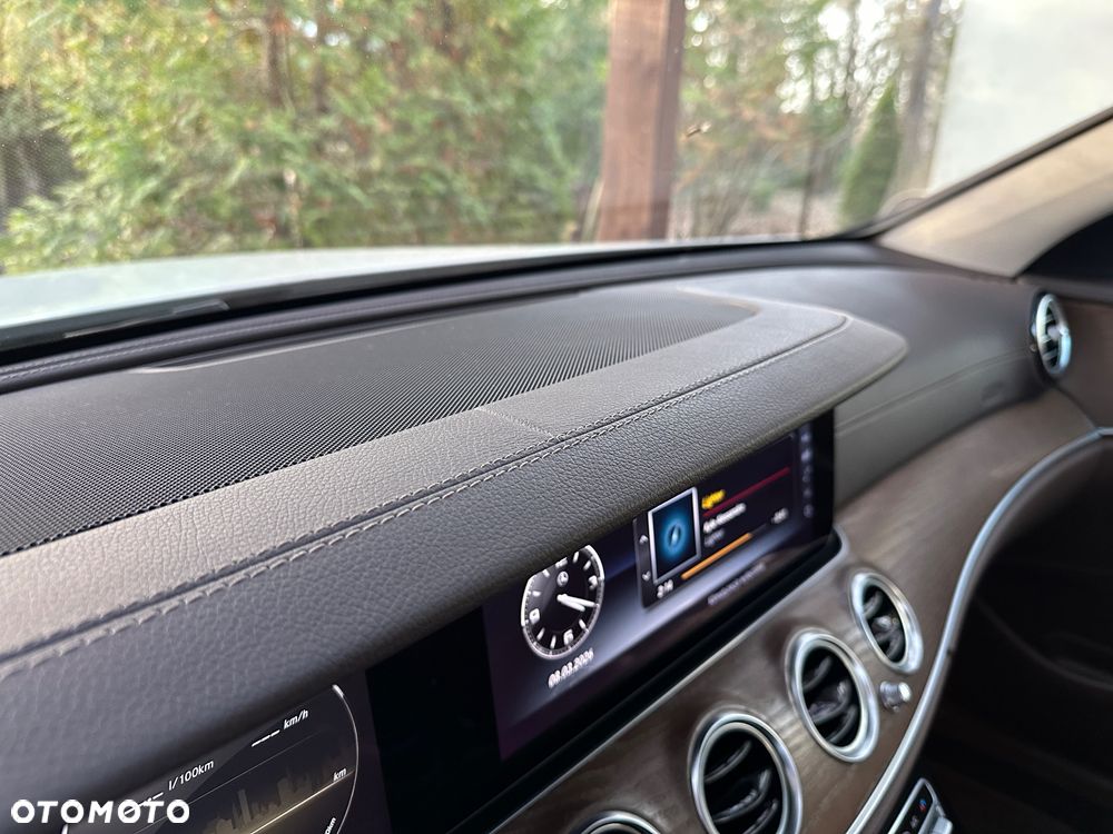 Mercedes-Benz Klasa E 220 d 4-Matic All-Terrain - 21