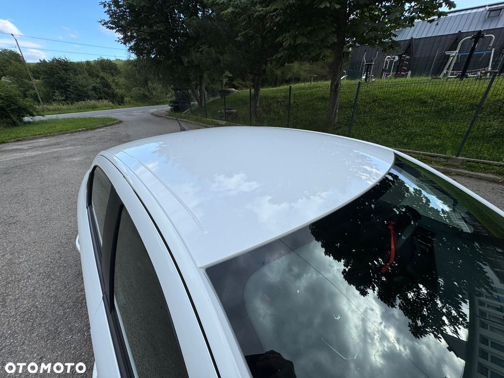 Peugeot 301 1.2 Pure Tech Active - 34