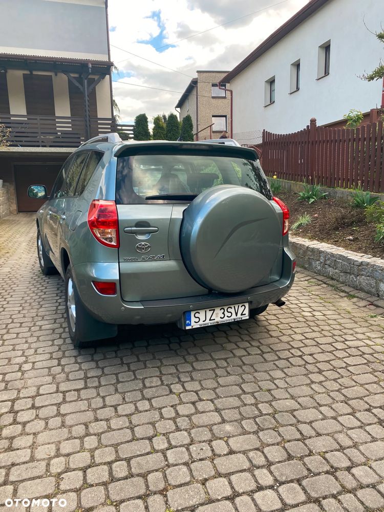 Toyota RAV4 - 3