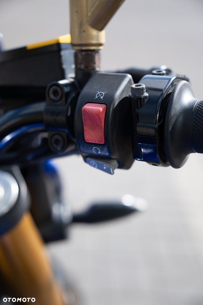Yamaha FZ8 - 15
