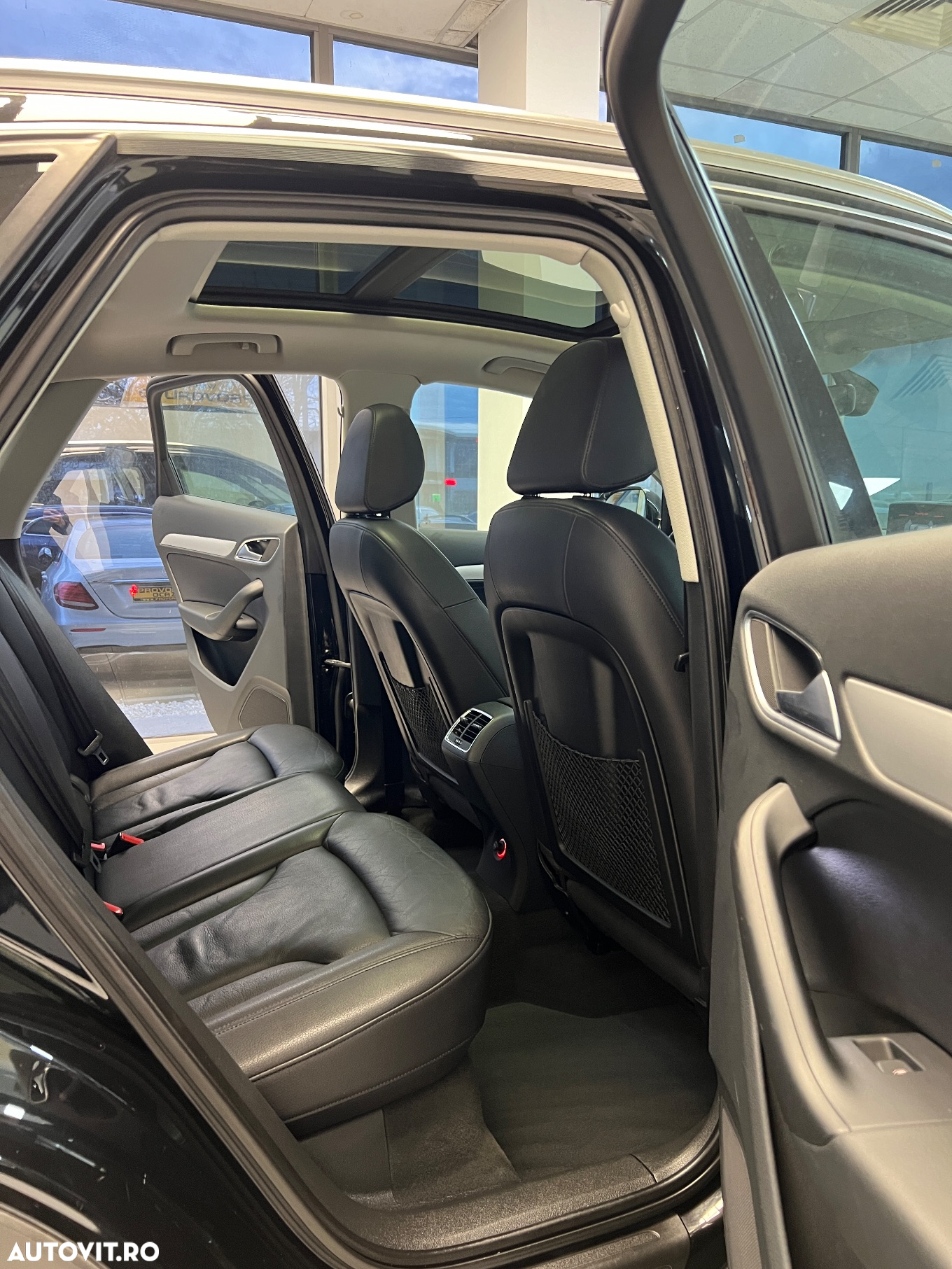 Audi Q3 2.0 TDI S tronic - 9