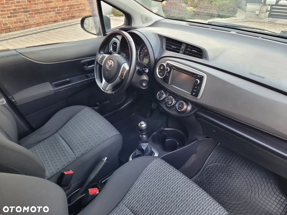 Toyota Yaris 1.33 Sol - 13
