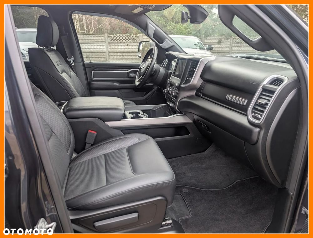 RAM 1500 Crew Cab Shortbed Bighorn - 10