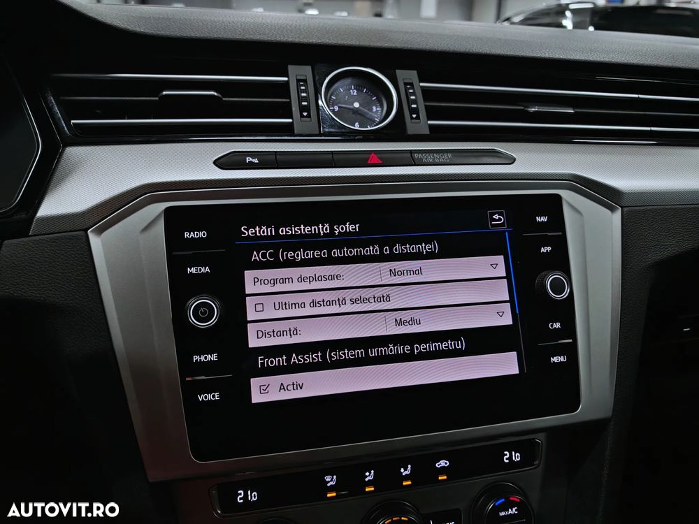 Volkswagen Passat 1.6 TDI SCR DSG Comfortline - 15