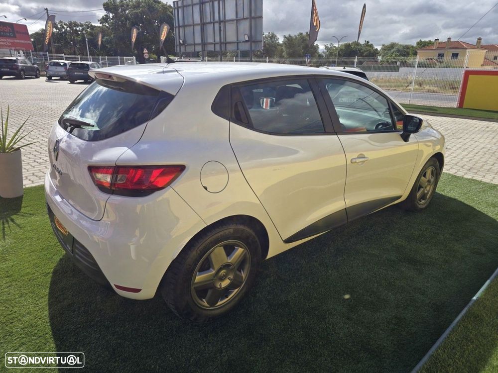 Renault Clio 1.5 dCi Zen — fotografia 5