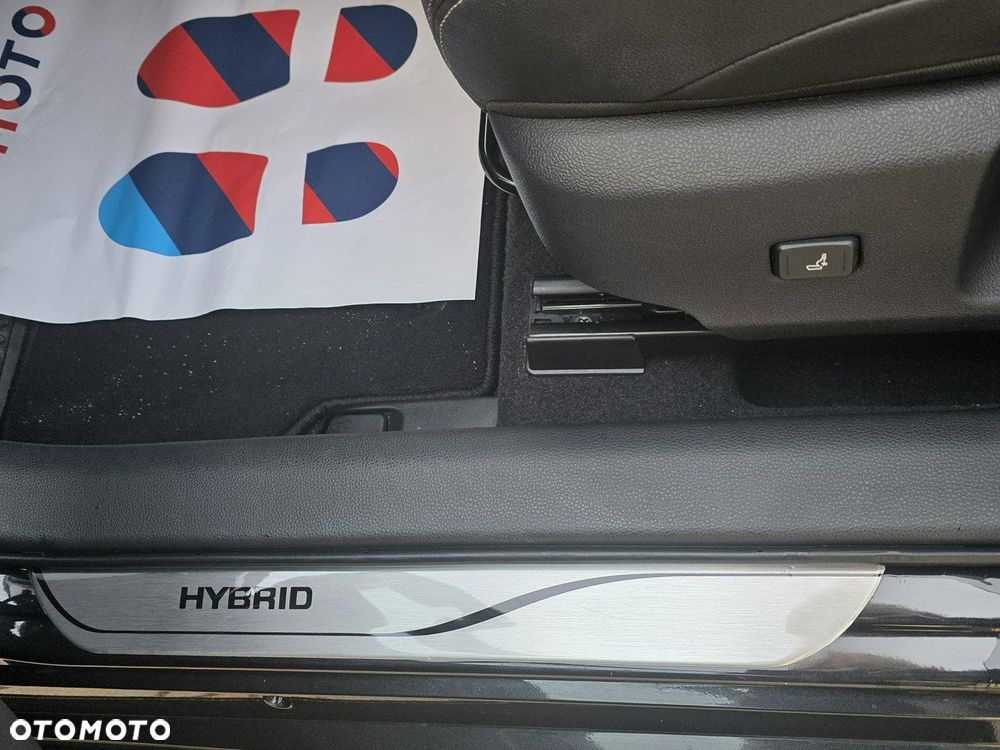 Toyota Corolla 1.8 Hybrid Executive - 9