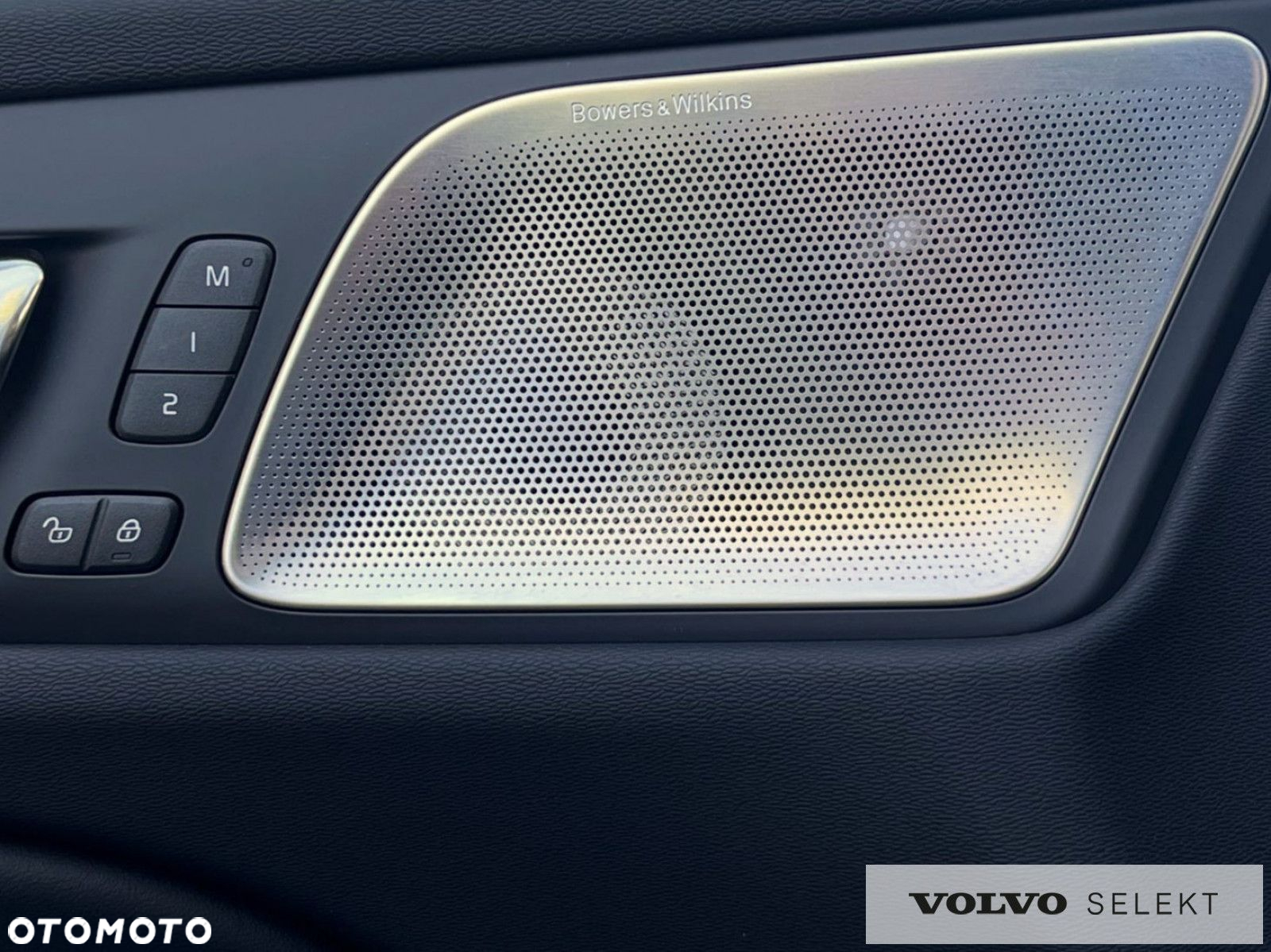 Volvo V60 Cross Country - 36