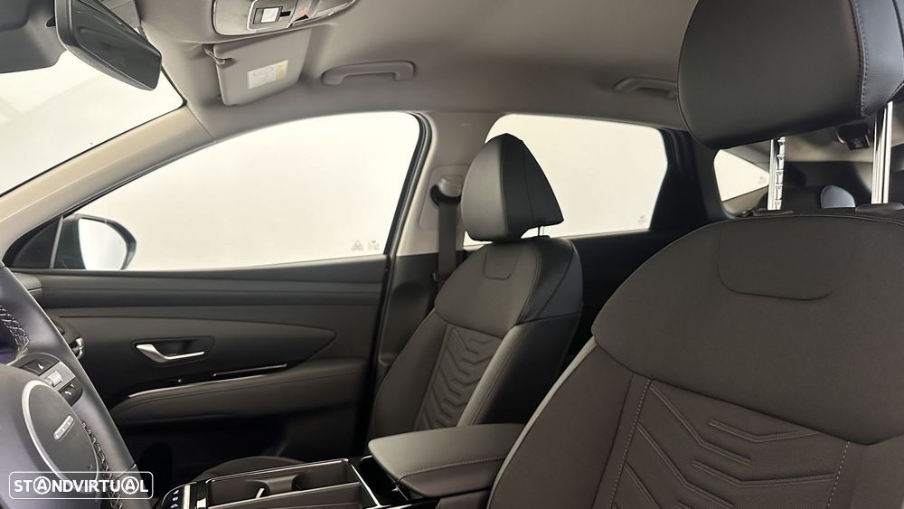 Hyundai Tucson 1.6 T-GDI PHEV e-Vanguard + TT - 19