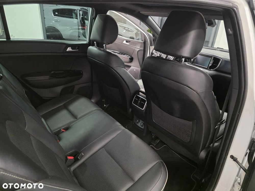 Kia Sportage 1.6 T-GDI AWD DCT GT LINE - 23