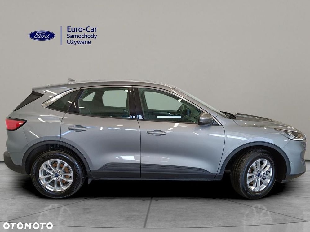 Ford Kuga - 4