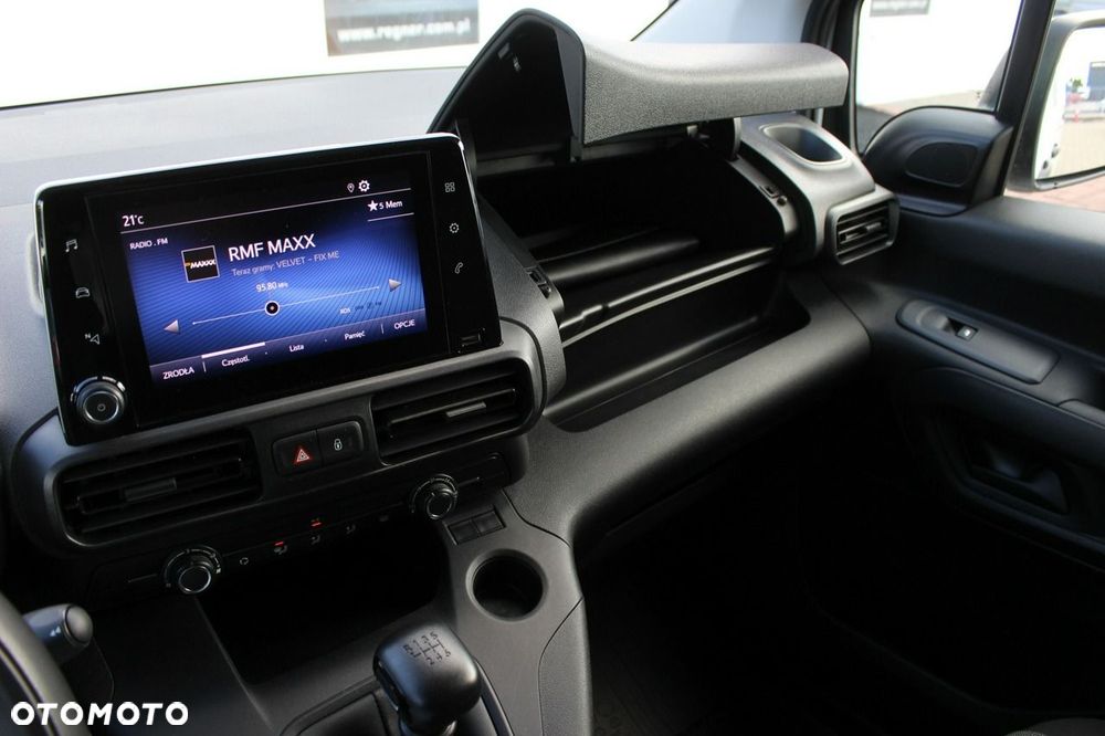 Toyota Proace City - 27