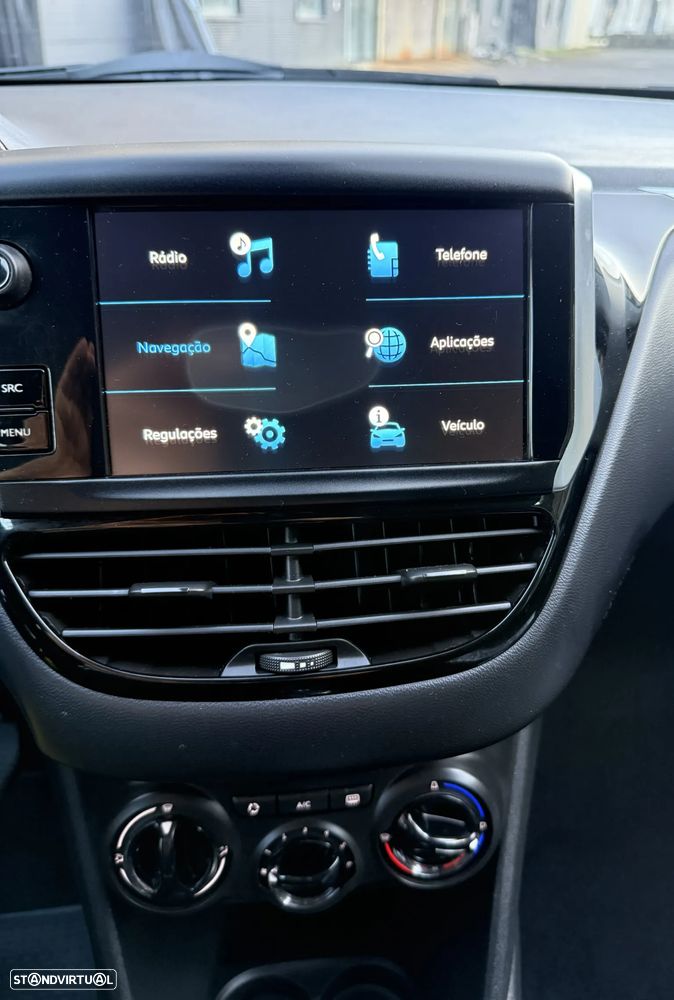 Peugeot 208 1.5 BlueHDi Signature - 35