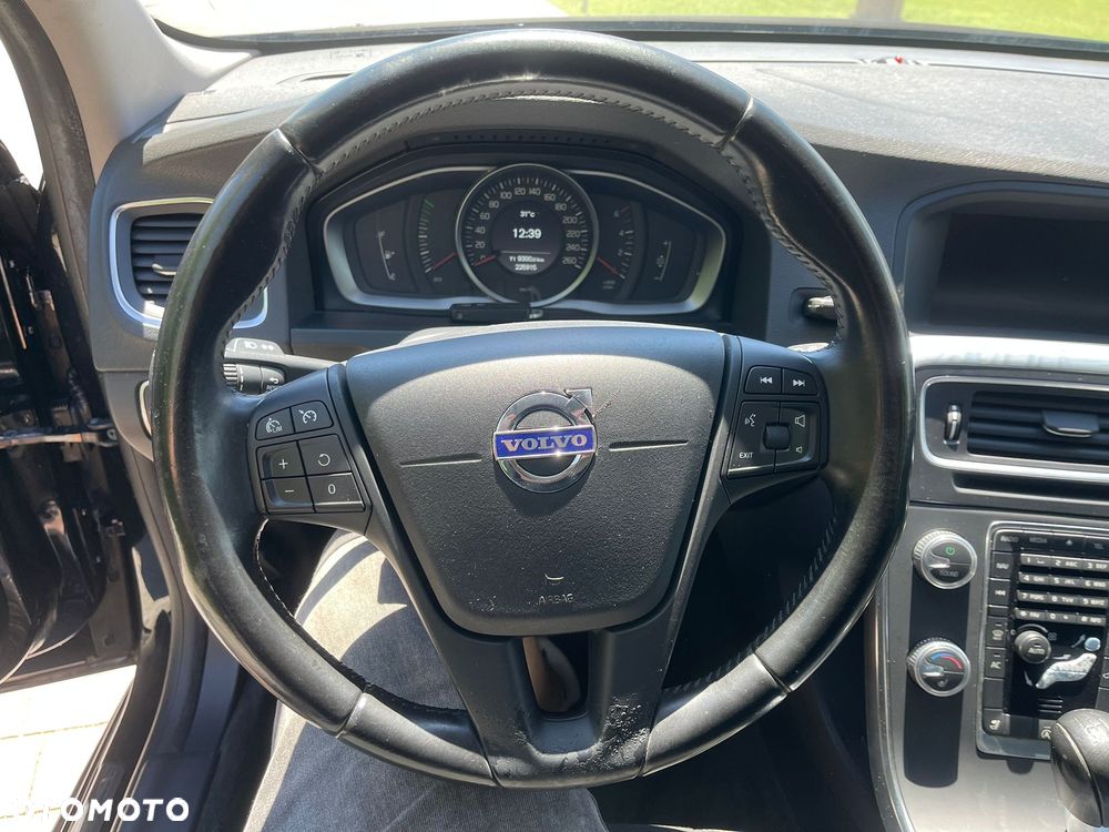 Volvo V60 D4 Edition - 15